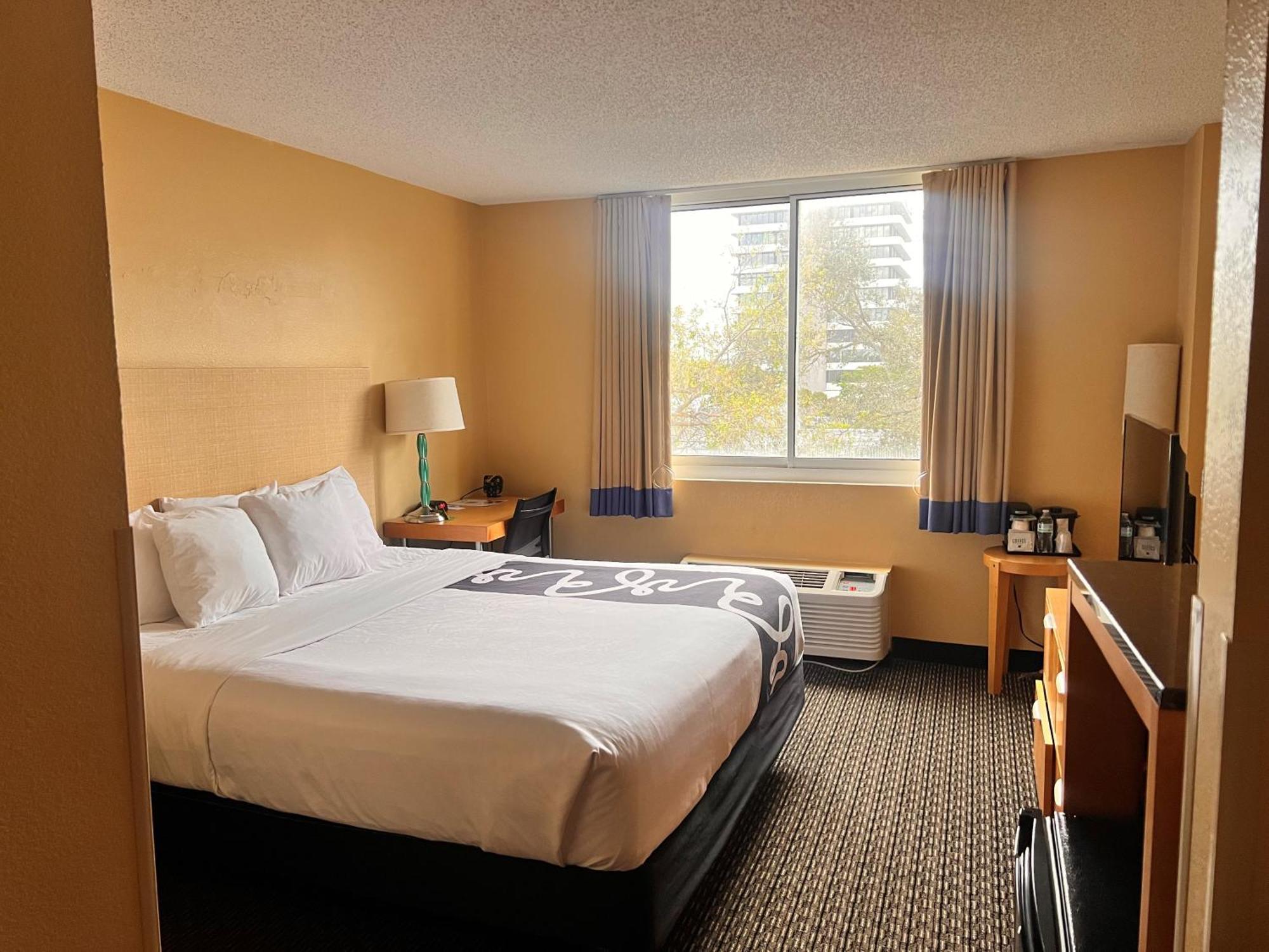 La Quinta By Wyndham West Palm Beach Airport Екстер'єр фото